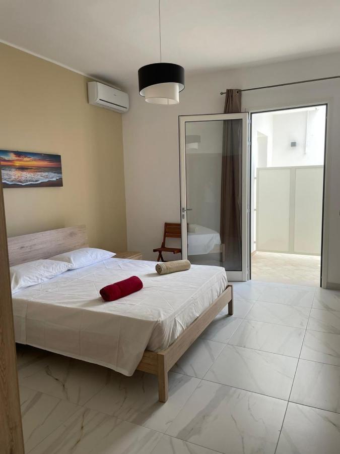 Camere Lorenzo Porto Cesareo Exteriör bild